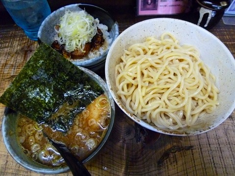 つけめん+チャーシュー丼