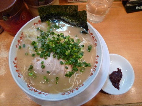 らぁめん+味付タマゴ+ワンタン+旨辛味噌