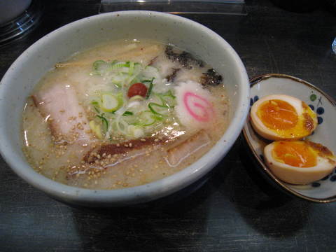 山頭火・塩らーめん+香味玉子