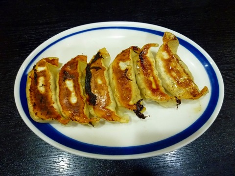 ドレファラシド 黒豚特製餃子