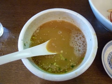 �����׳��