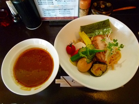 ���졼�Ĥ���