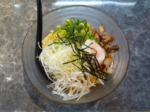 真夏の冷やしぶっかけ麺