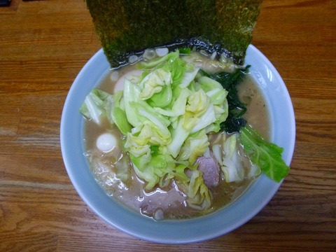 ラーメン+味付玉子+キャベツ