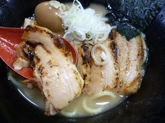 ともえ軒チャーシュー