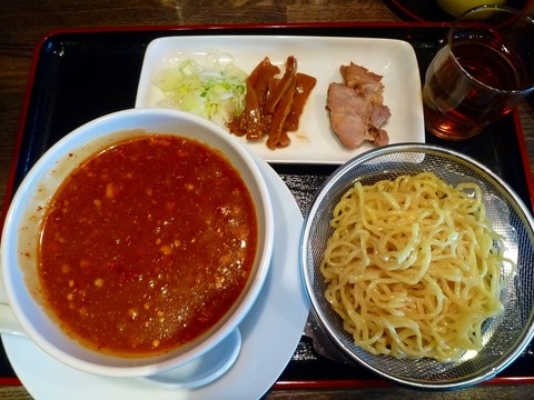 レッドアース 坦々つけ麺