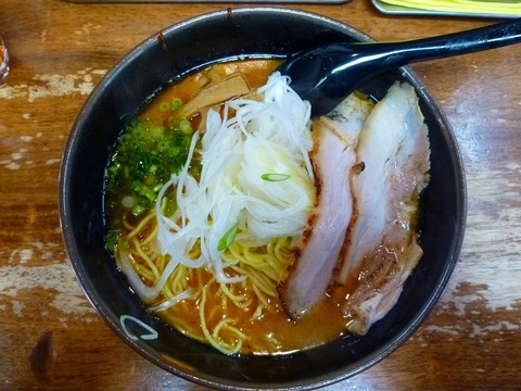 やまびこチョビ辛味噌らーめん