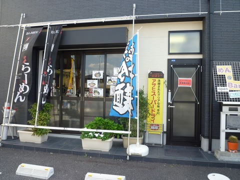 �����£���