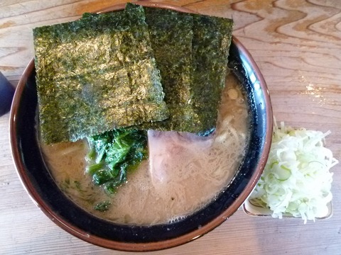 ラーメン+味玉+薬味ネギ