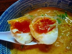 炎 味玉