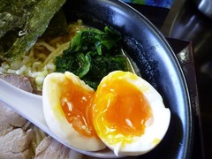 麺@BAR 味玉ほうれん草