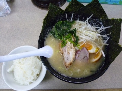 ����α��顼�����������ܾ��饤��