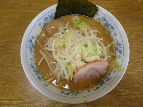 豚骨野菜盛り味噌らーめん+半熟味たまご