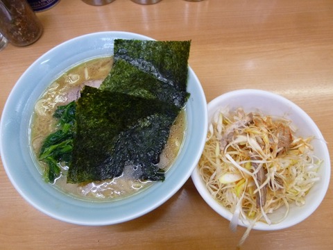 ラーメン+ピリ辛ねぎ