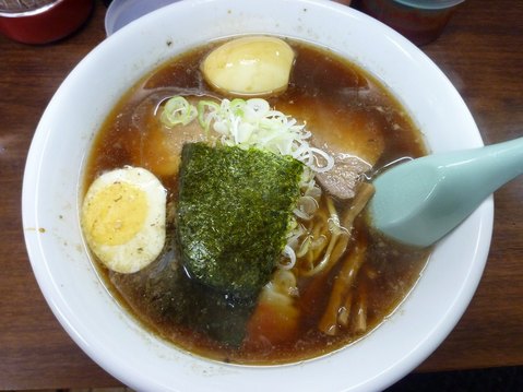 三浦屋・醤油ラーメン+半熟卵