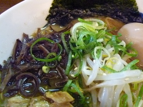 �����饲