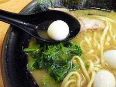 亀家 うずら ほうれん草