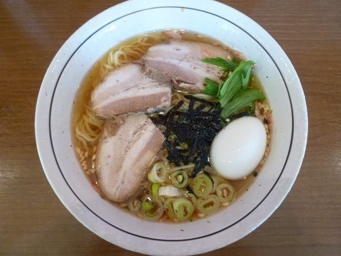 能登山 丸らーめん+チャーシュー+濃口玉子