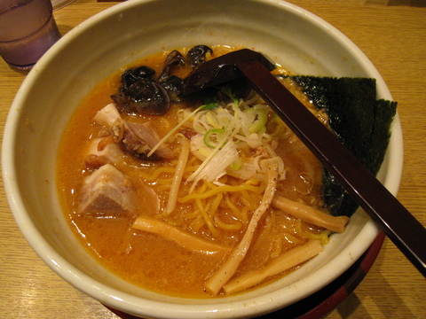 白樺山荘・みそラーメン(ハーフ)