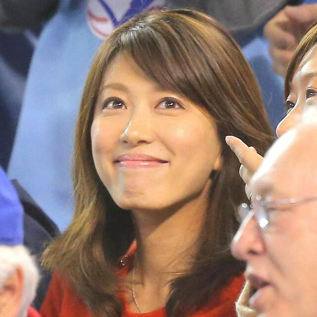 タレント 里田まい ヤンキースの妻たちとの集合ショット 芸能の虎 タレント 里田まい ヤンキースの妻たちとの集合ショット 芸能の虎