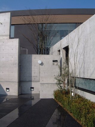 2003 Screen-Residence¤Î¥¢¥×¥í¡¼¥Á¡¢¼êÁ°¤Î¹õ¤¤Éôʬ¤ÏÀö¤¤½Ð¤·¤È¥«¥é¡¼¥¯¥ê¡¼¥È¤ÎÁȹ礻
