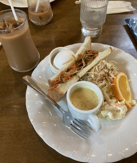 F6520455-1A74-41B4-B5B4-B2DB69D7DC8E