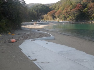 20151027_038雄勝波板