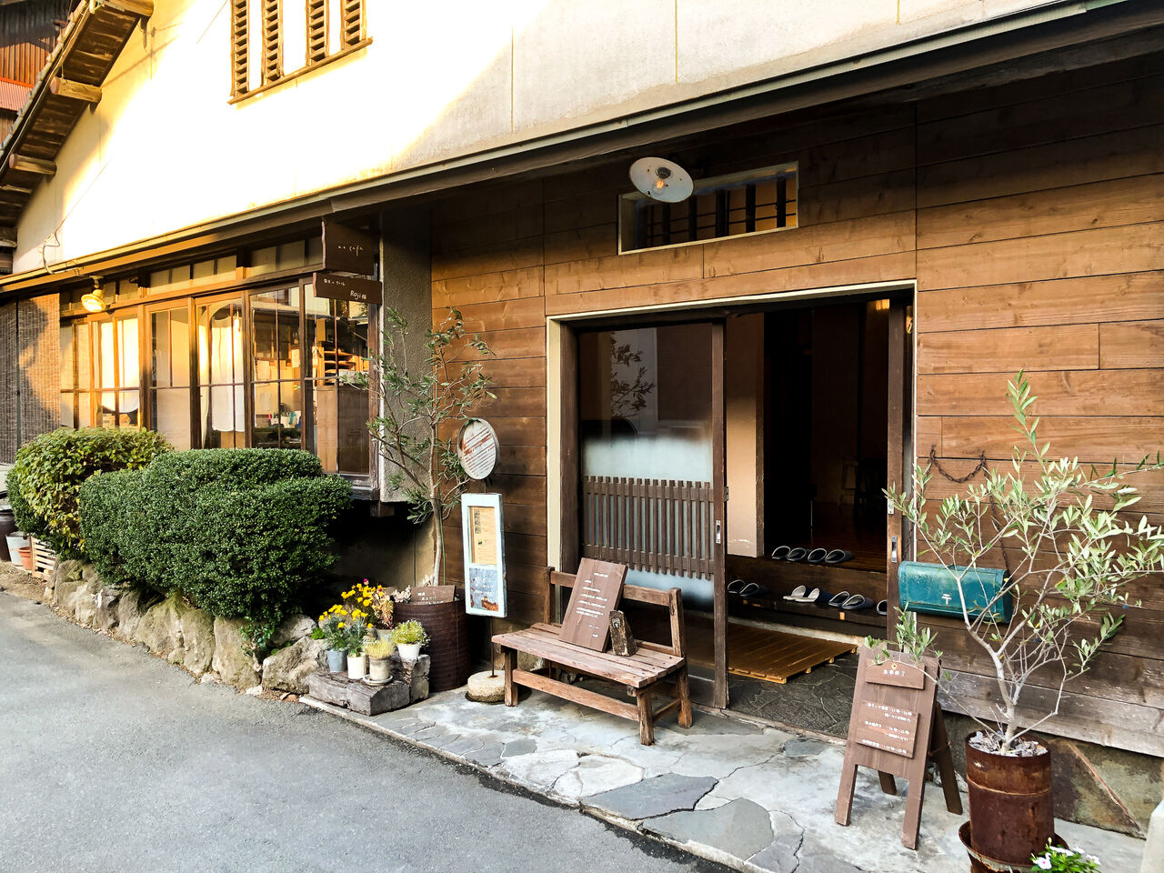 八女福島あるき四軒目 移住者が開いたオシャレなカフェ Ao Cafe 食べ歩きのあまたく