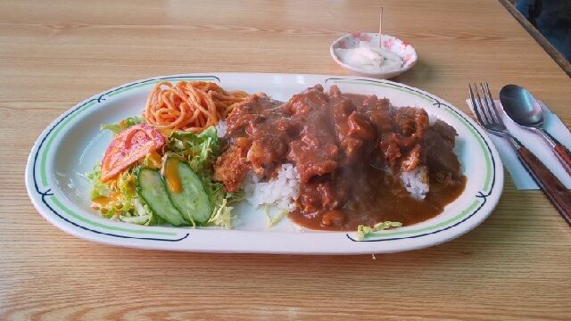 ヒレカツカレー1