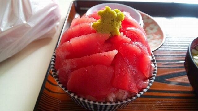 本マグロ丼3