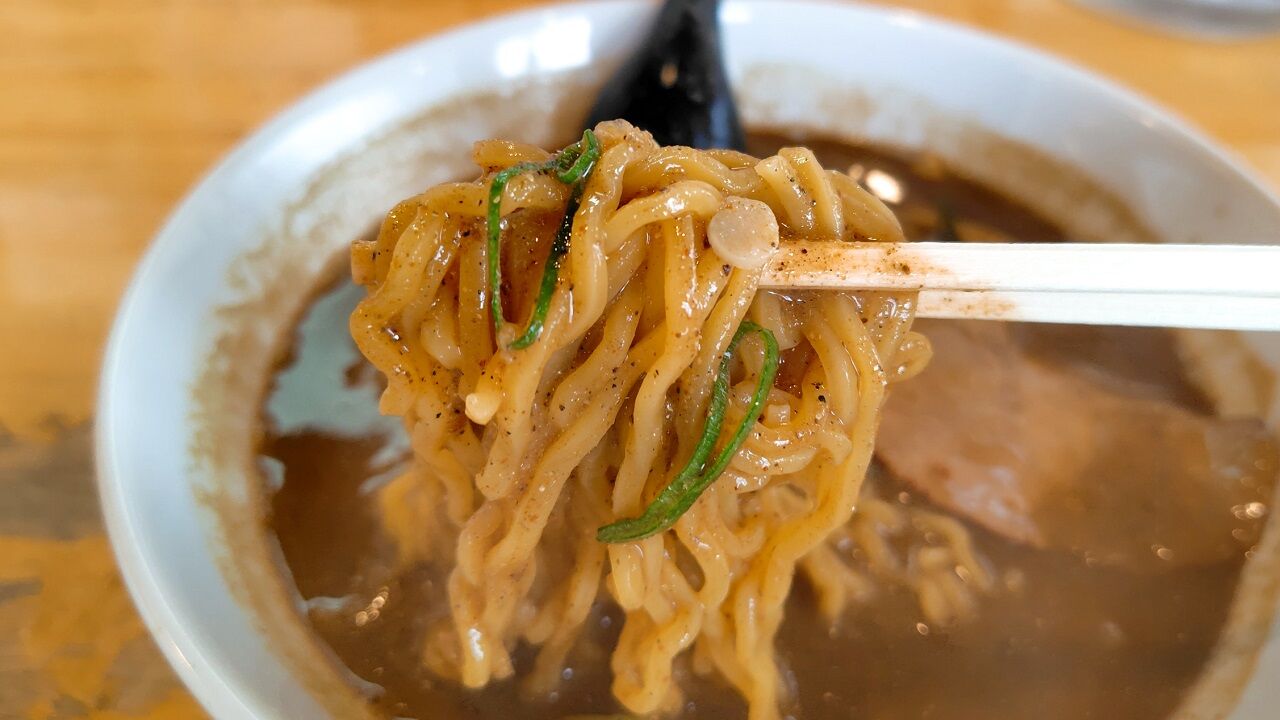 青森県青森市港町 麺屋 伊藤商店のコク旨煮干醤油ラーメン＋極濃【動画