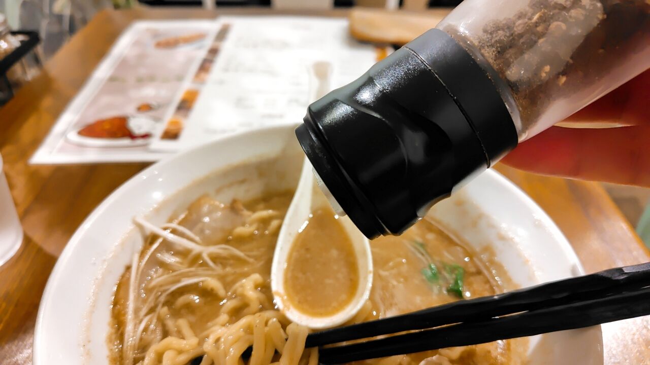 白湯煮干しラーメン 11