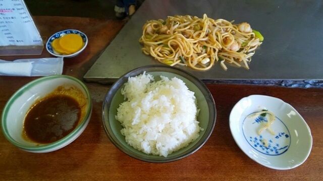 ホルモンそば3
