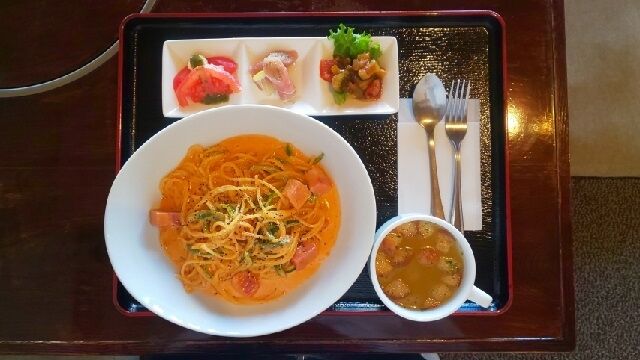 ベーコン・ピーマンのトマトクリームパスタ 1