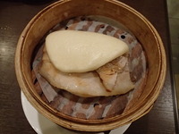 P2040977