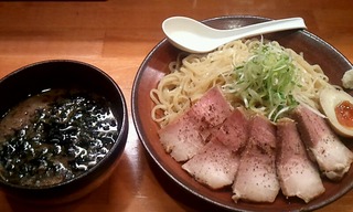 つけ麺 魚系 しょうゆ油＠天五