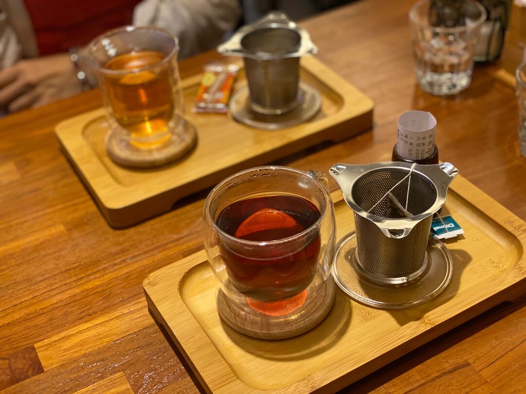 民生カフェの晴空惹で夜のお茶