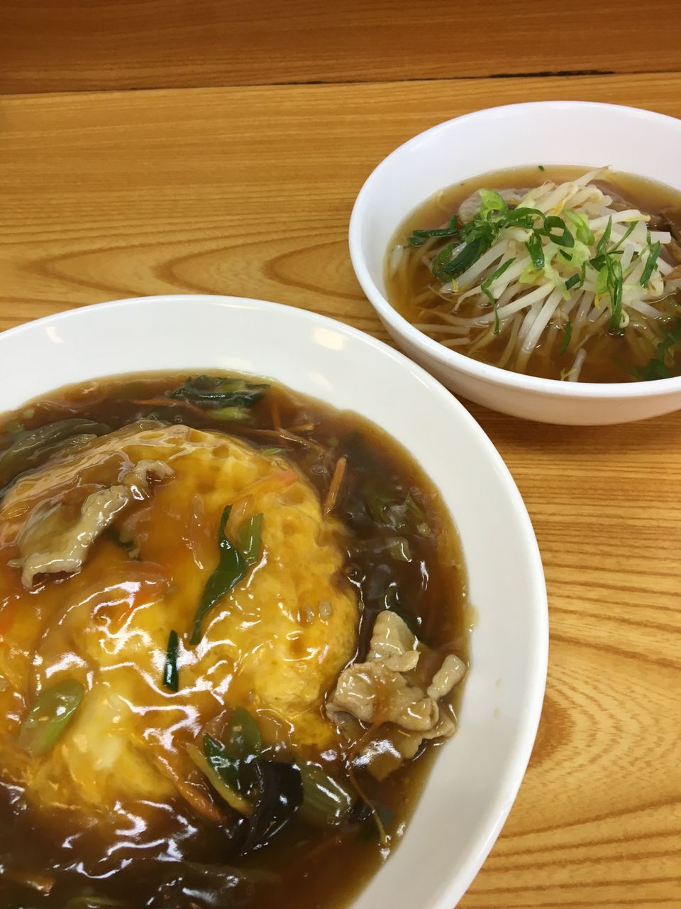 野菜あんの天津飯、ラーメン