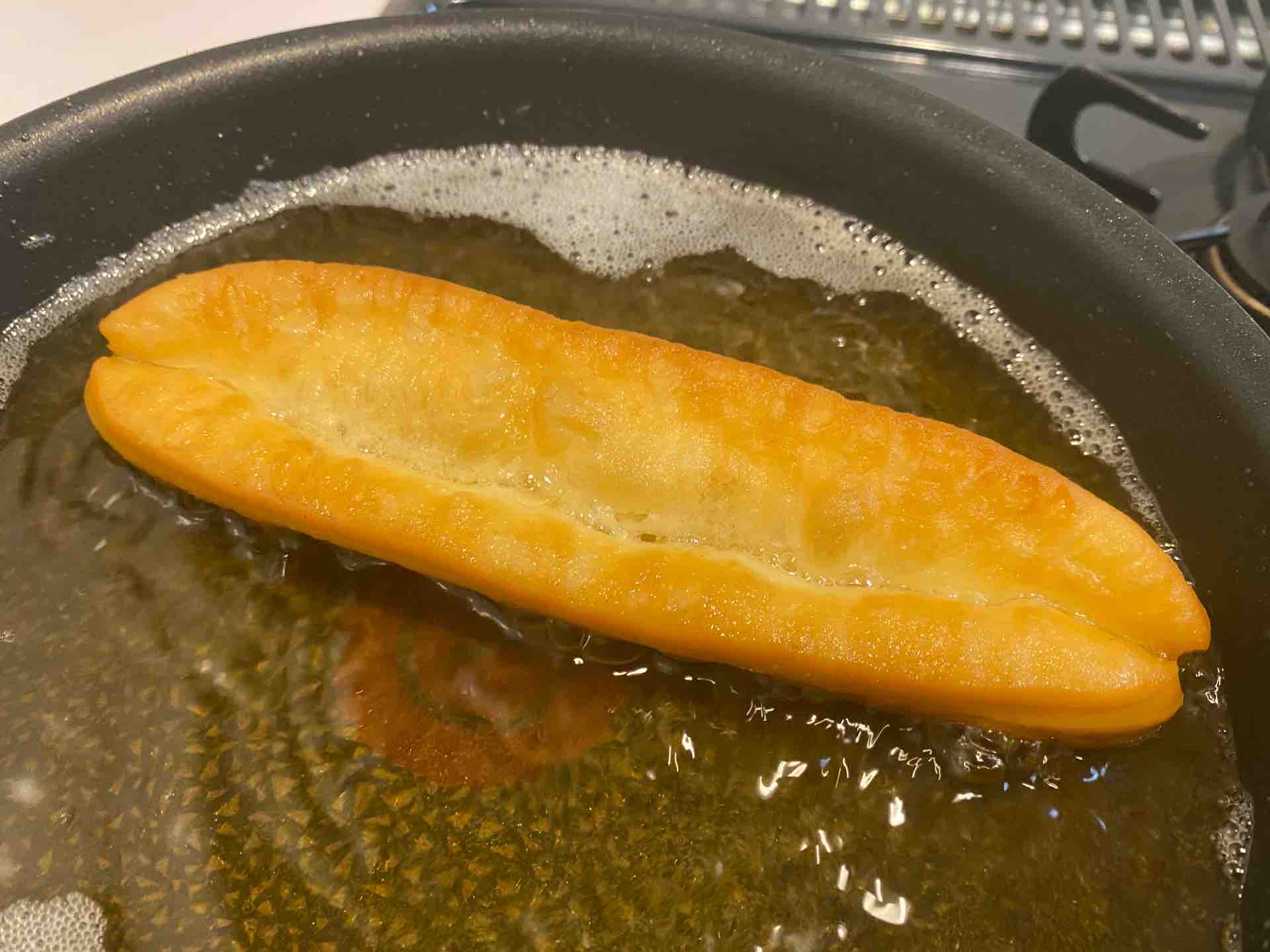 お家で台湾 業務スーパーの 油条 ヨウティアオ 中華風揚げパン 実食レポート 食べ台湾 美味しい台北 Powered By ライブドアブログ お家で台湾 業務スーパーの 油条 ヨウティアオ 中華風揚げパン 実食レポート 食べ台湾 美味しい台北 Powered By ライブドアブログ