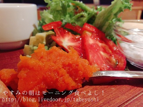 16-10-18-00-05-18-499_deco