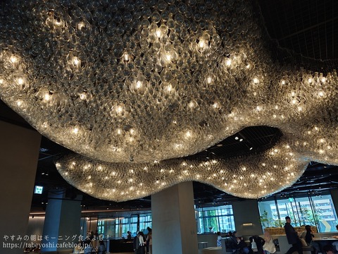 26-06-07-12-56-10-040_deco~2