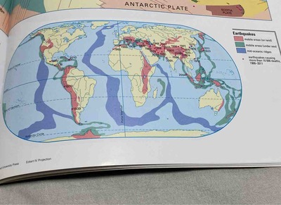FullSizeRender南アフリカ共和国の世界地図帳
