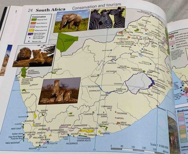 FullSizeRender南アフリカ共和国の世界地図帳