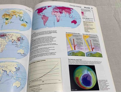 FullSizeRender南アフリカ共和国の世界地図帳