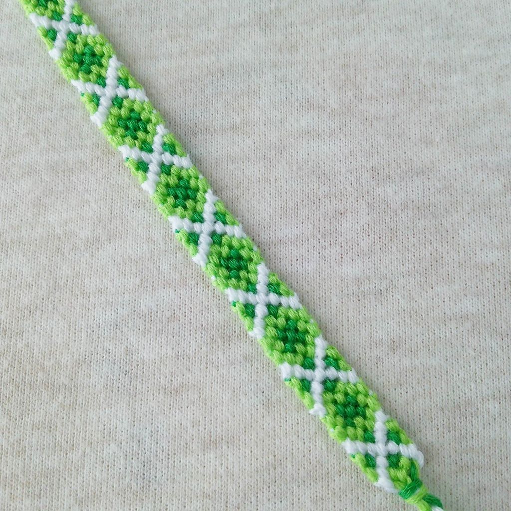 幸運を呼ぶ 四つ葉のクローバーミサンガ ミサンガブログ Yaayaの手作りアクセサリーコレクション