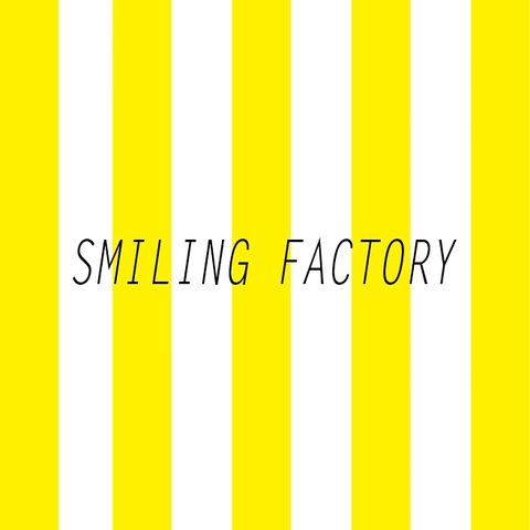 「KAUMO」というサイトに、SMILING FACTORYのミサンガが掲載されている件。