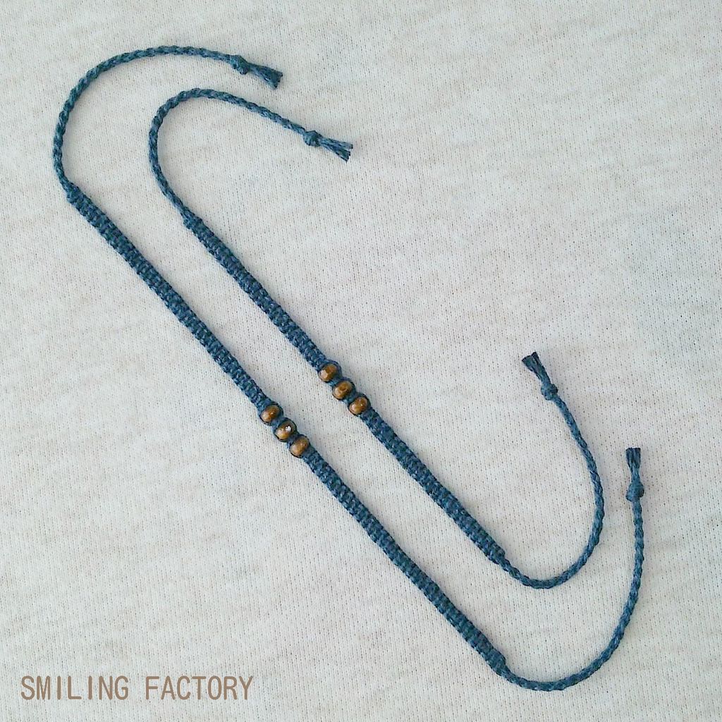 平編みリネンブレスレット ネイビー ウッドビーズ ミサンガブログ Yaayaの手作りアクセサリーコレクション