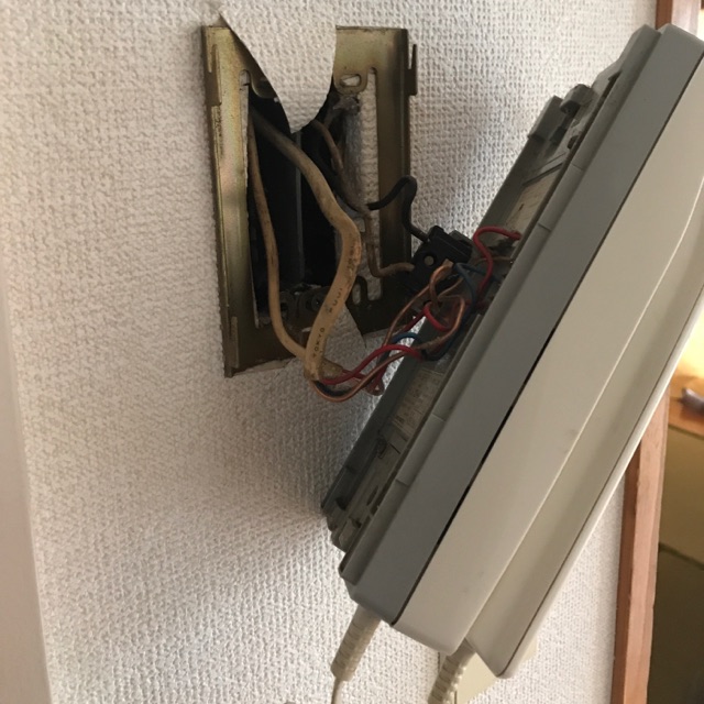 新居のインターホン付け替え アイホンからパナソニックへ : ひとりで偏食旅日記 新居のインターホン付け替え アイホンからパナソニックへ : ひとりで偏食旅日記