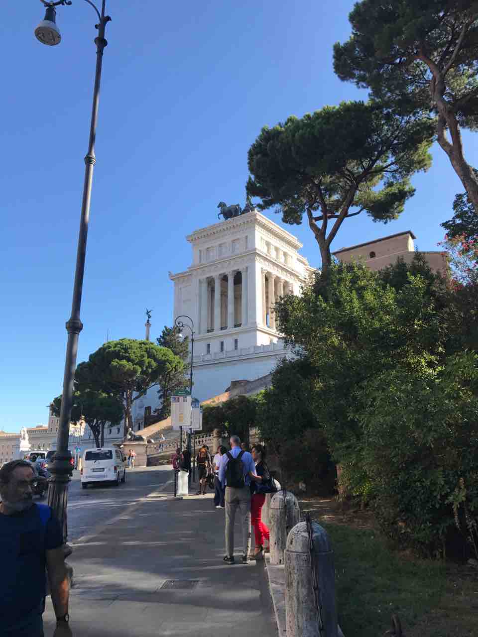 Roma Campo De Fiori Teatro Di Marcello カンポデフィオーリ マルケルス劇場 たびのおととか 旅の音と香 Roma Campo De Fiori Teatro Di Marcello カンポデフィオーリ マルケルス劇場 たびのおととか 旅の音と香