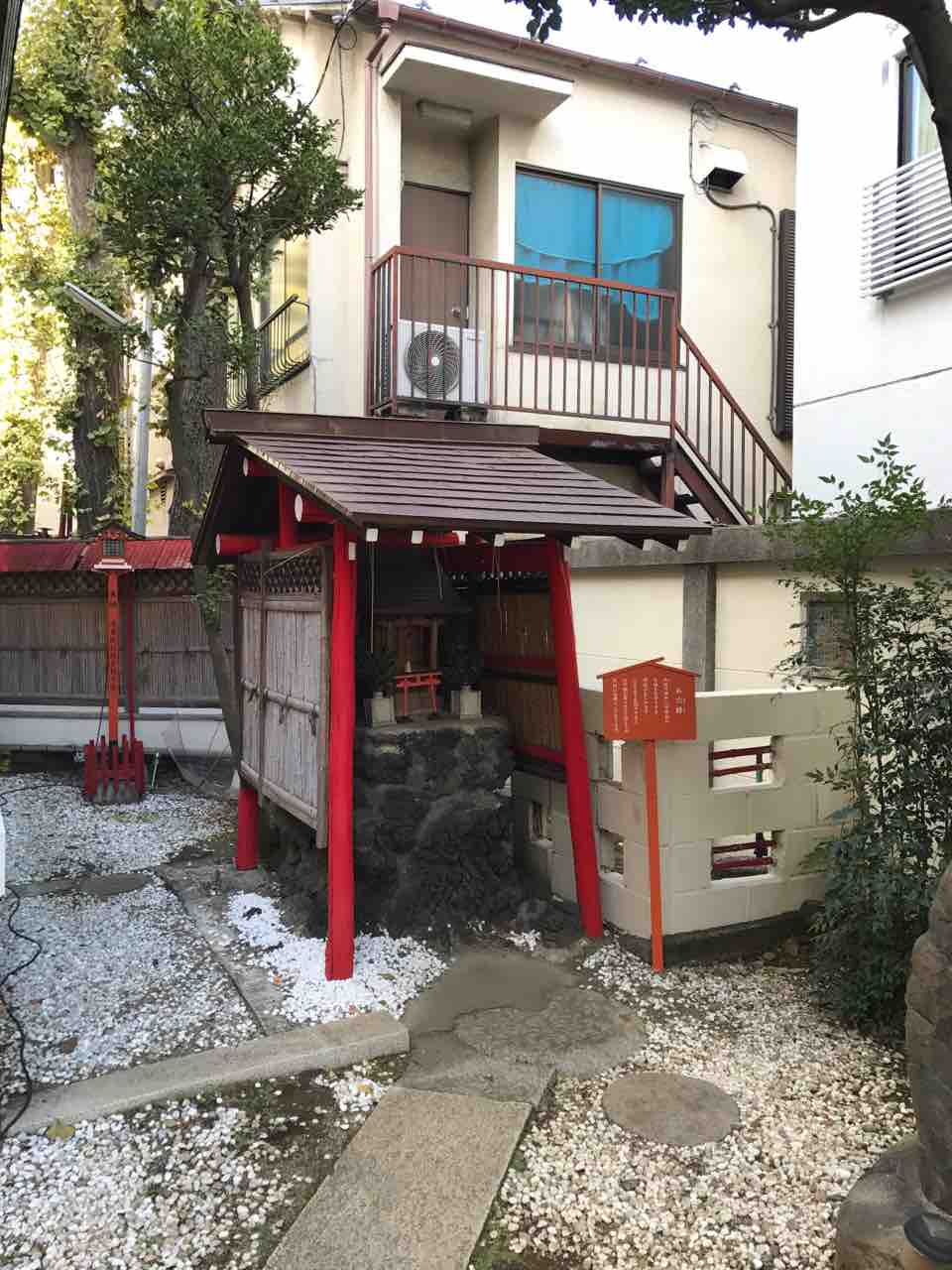 吉原遊郭を偲ぶ御社 吉原神社 たびのおととか 旅の音と香